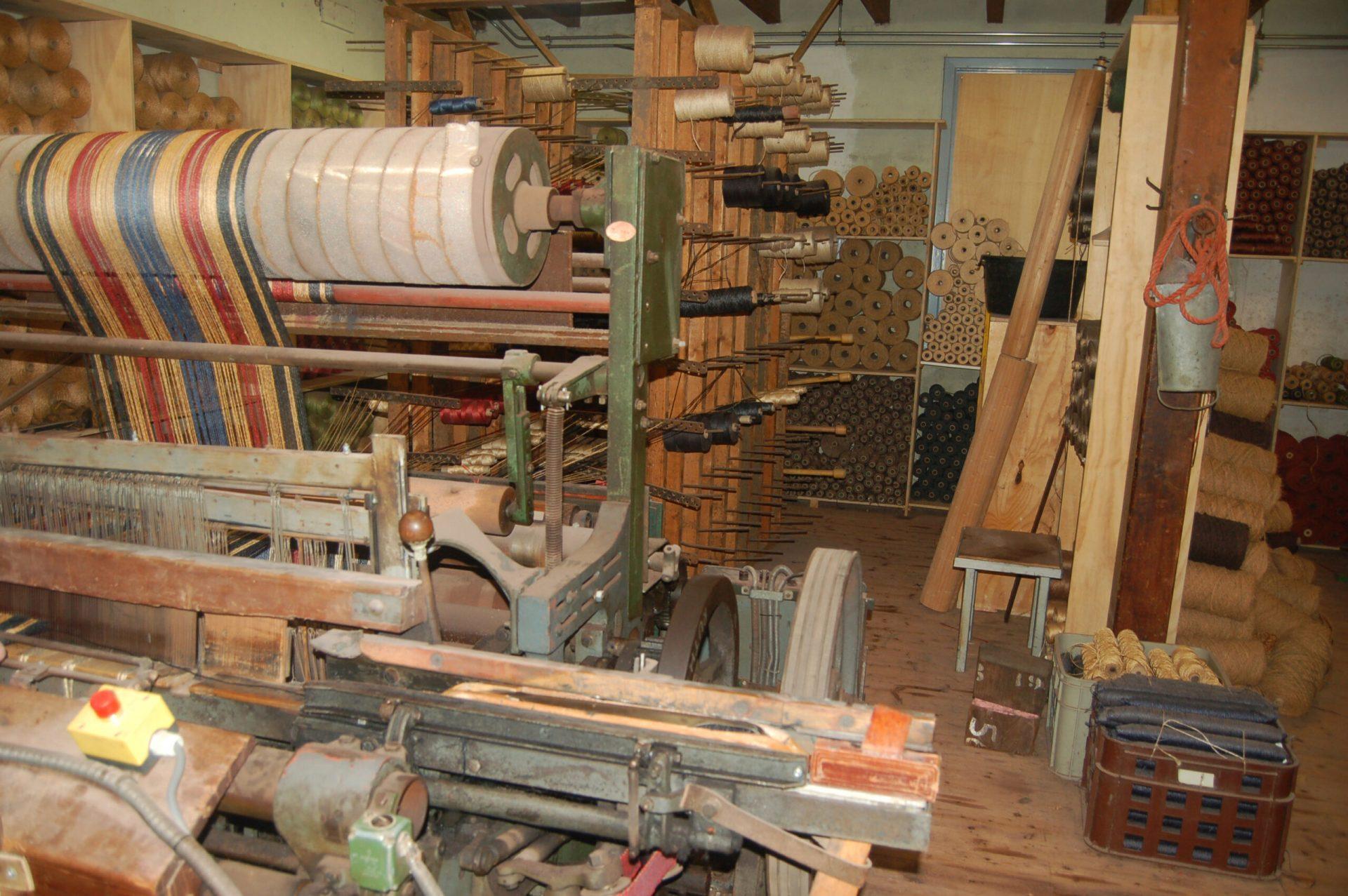 Tapijtmuseum-machines.jpg