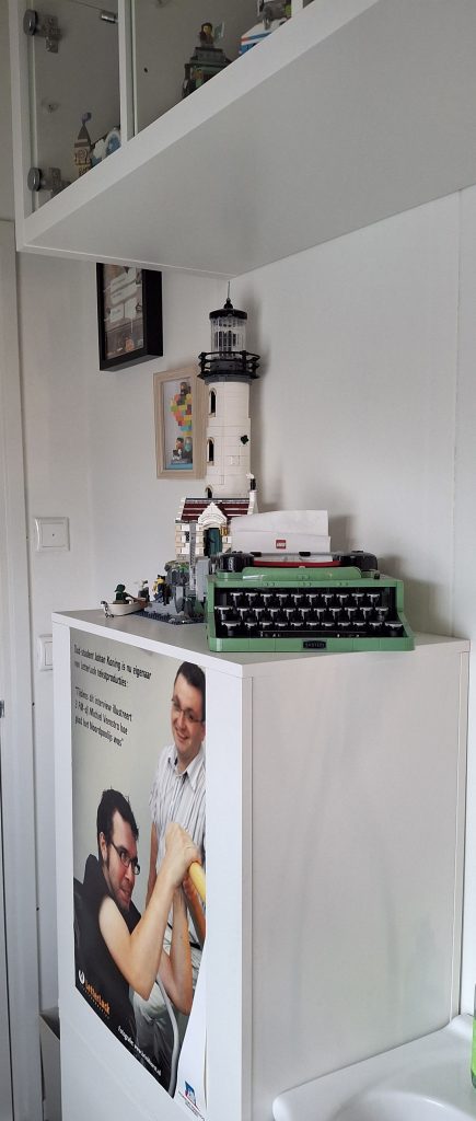 Lego typemachine op kantoor Johan Koning